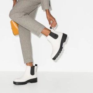 White Markstrum white Chelsea Ugg boots